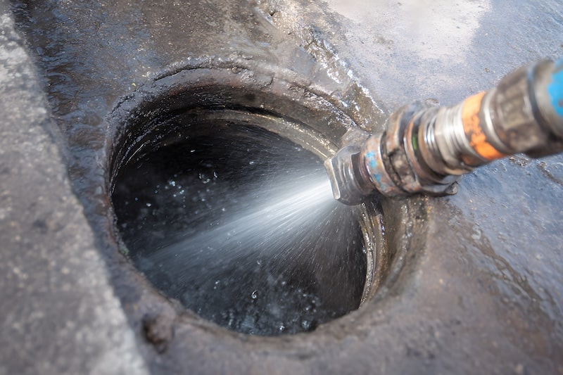 hydrojetting sewer line